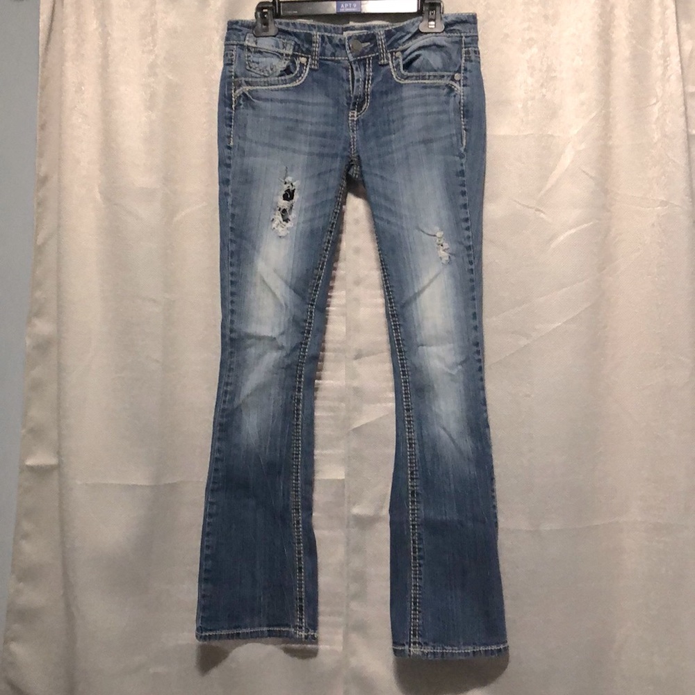Mudd Blue Jeans!  Size 9!